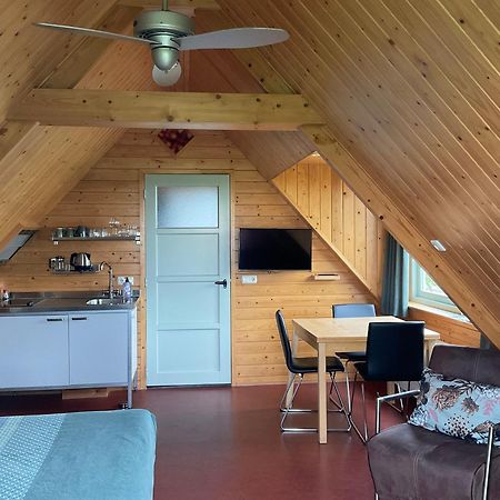 B&B En Vakantiehuisje Ursula Воркум Экстерьер фото